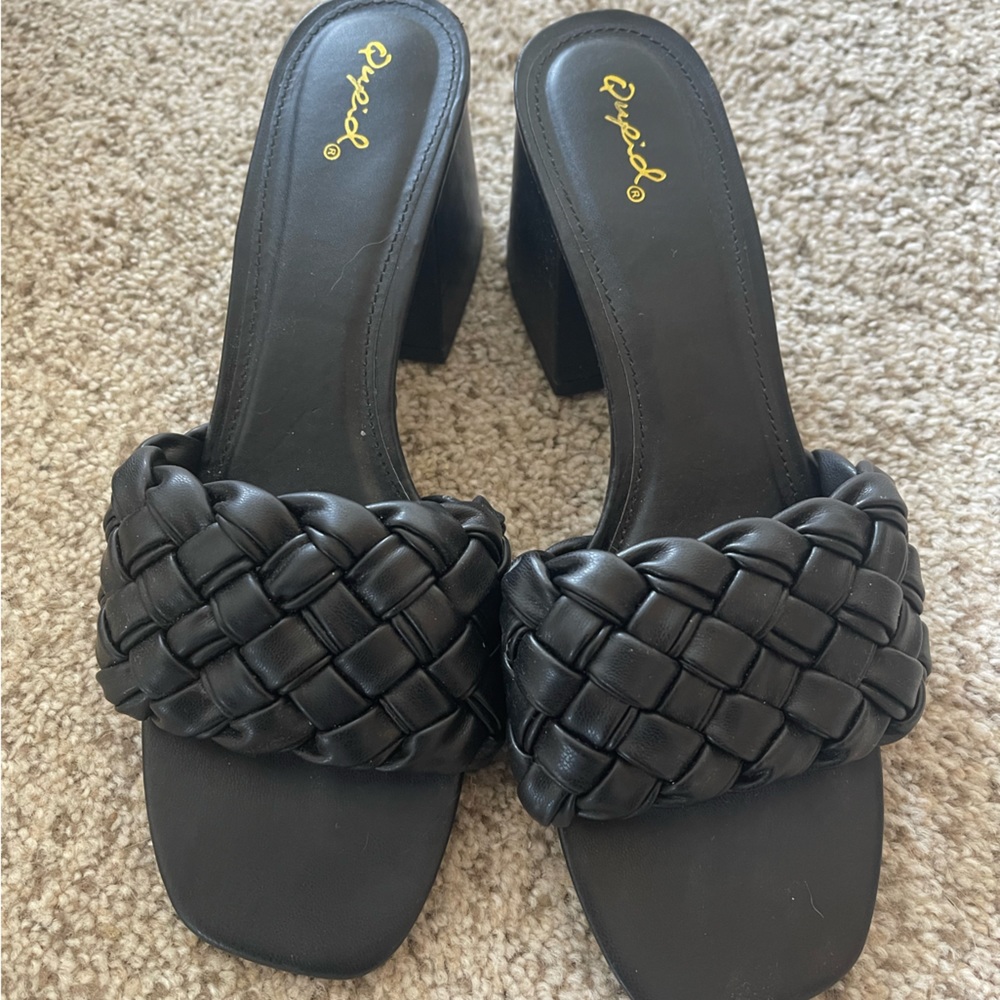 Qupid Heels - Size 8